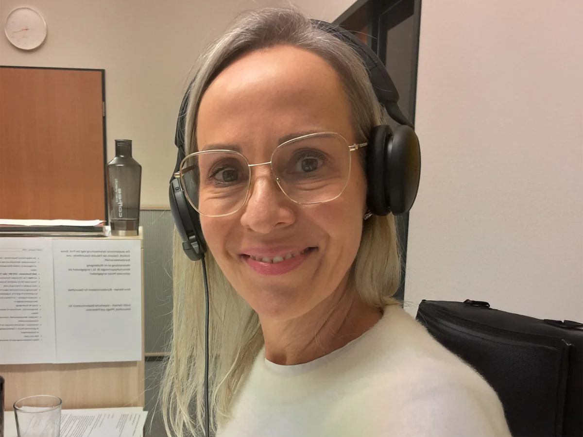 Kerstin Hendricks Radiointerview Studio9